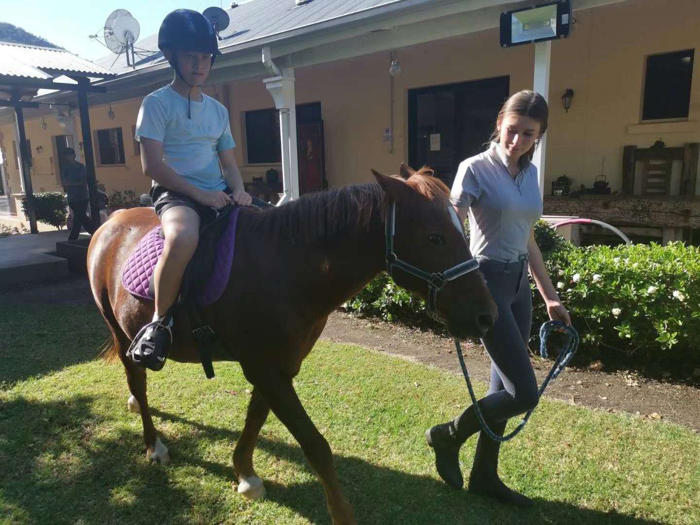Family fun & horse riding, reunion photograph 14