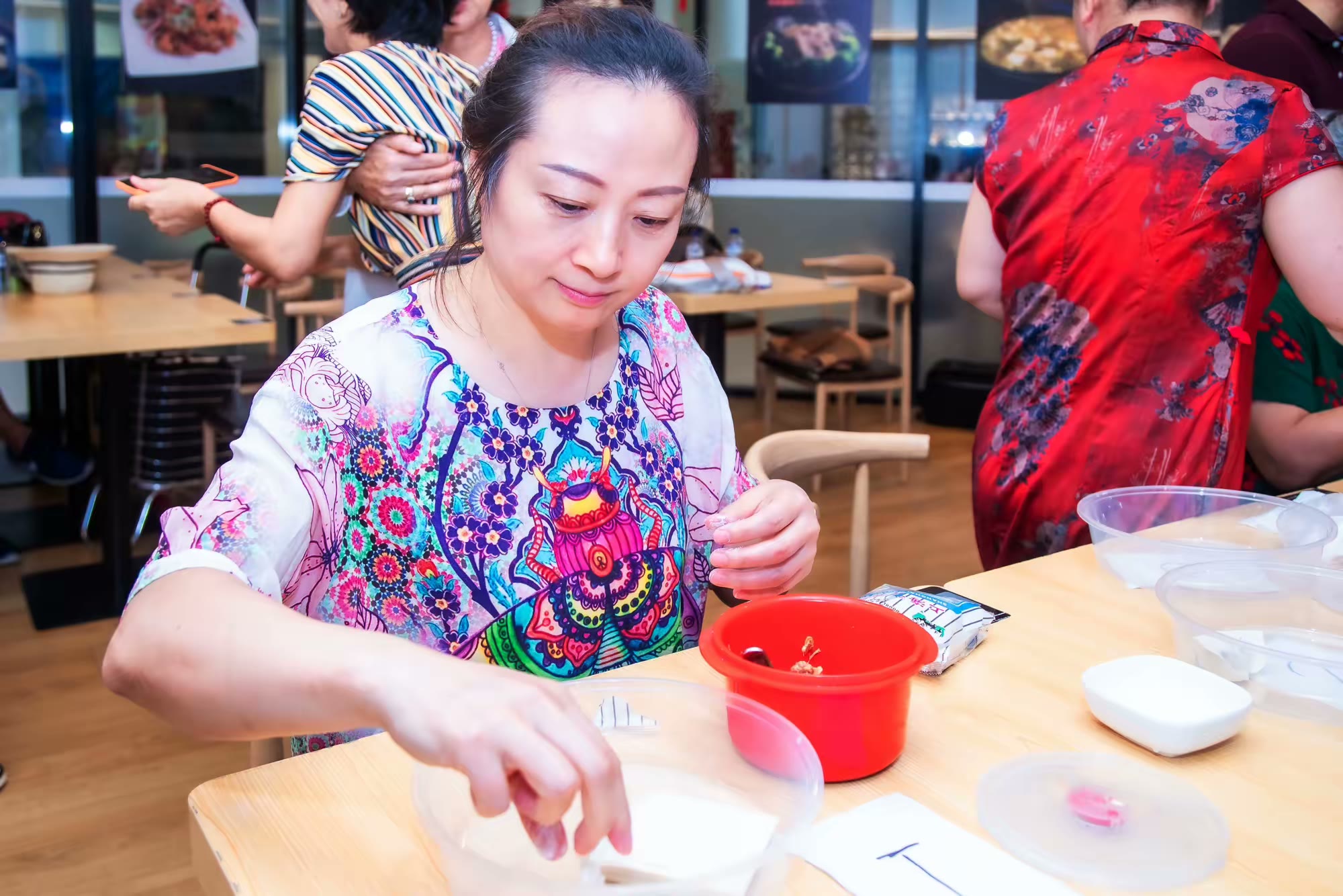 Wonton-making competition, event photograph 42