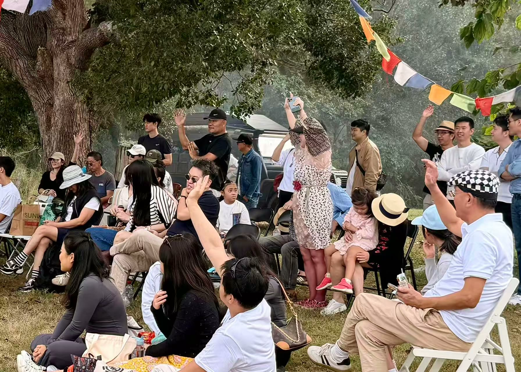 朋友相聚与开场，家庭欢聚日照片（5）