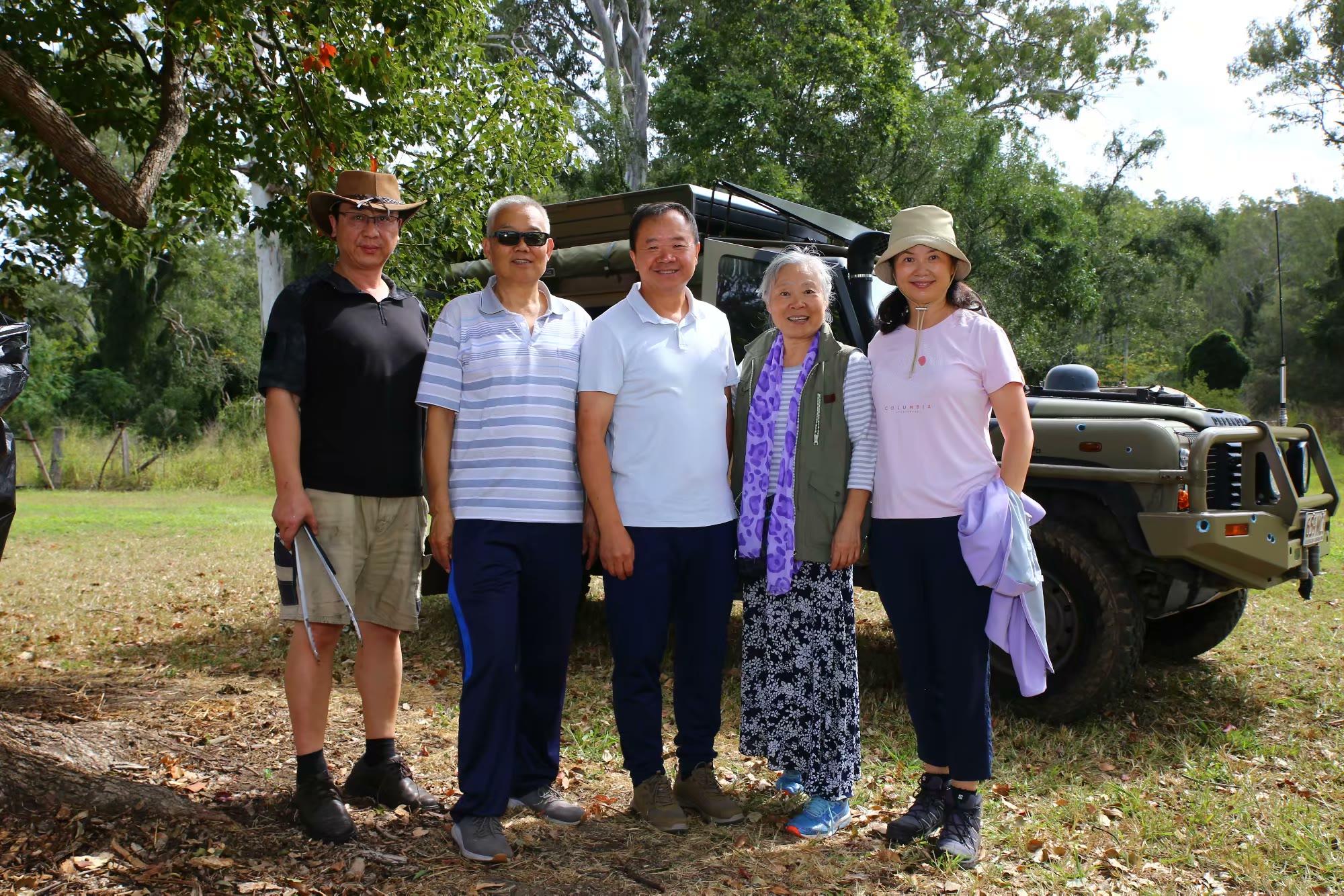 幸运抽奖与欢乐时刻，家庭欢聚日照片（109）